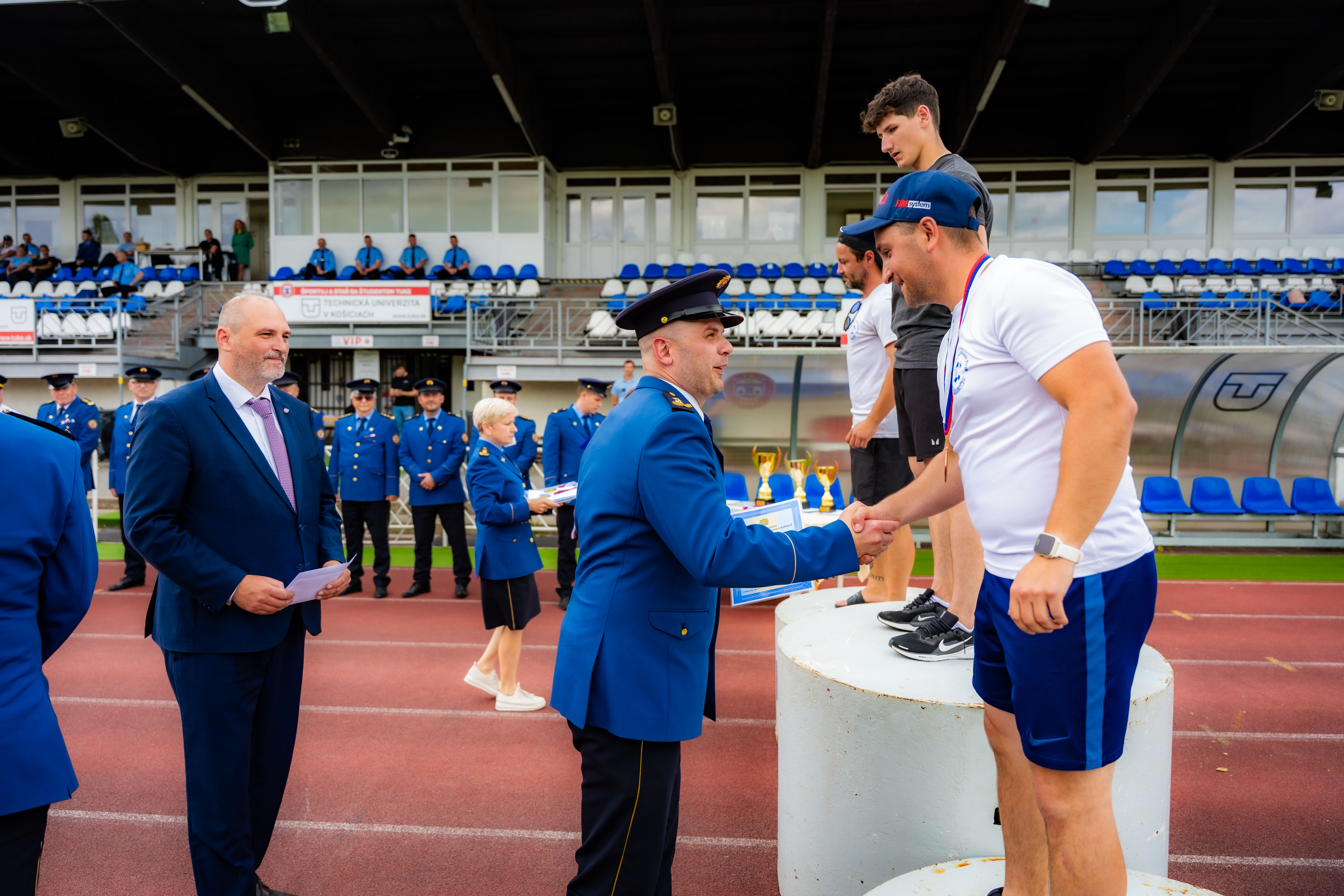 XXVI. rocnik Krajskej sutaze v hasicskom sporte Kosickeho kraja-1-35